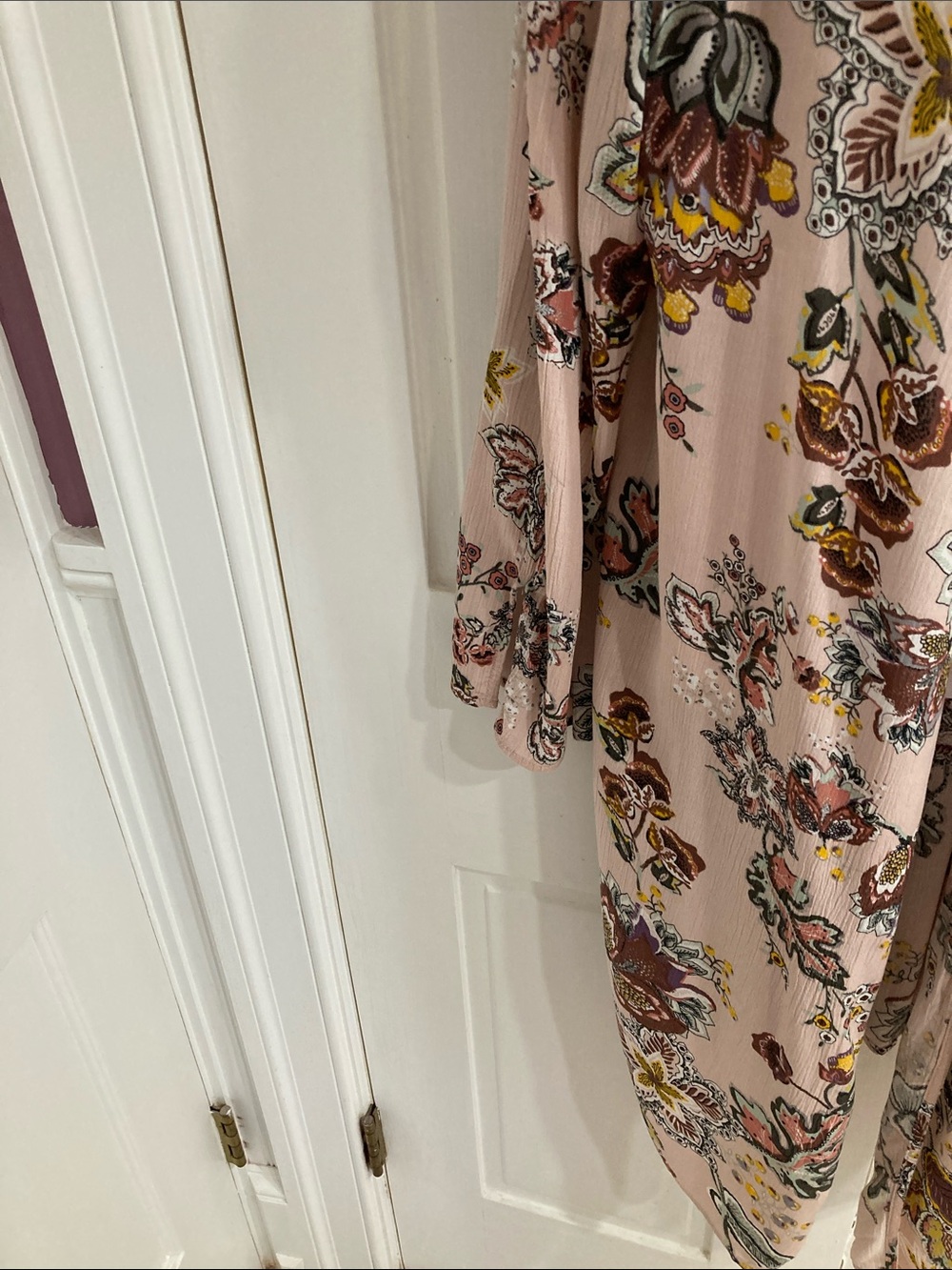 Knox Rose Pink Floral Open Front Kimono - Picture 3 of 7